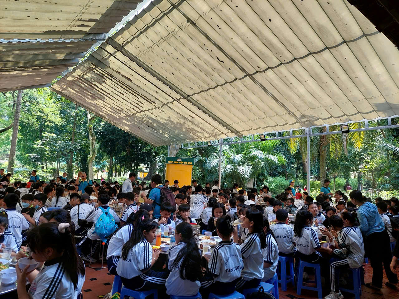 z7595429565003_17b4681717c566be89274fd4fcecf575